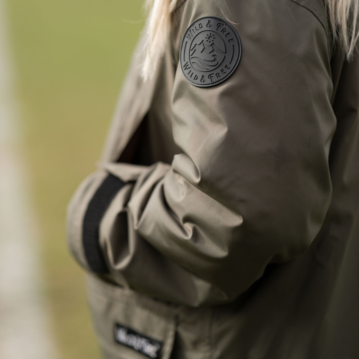 Raincoat and Changing Robe in One - Black Edition Olive Green