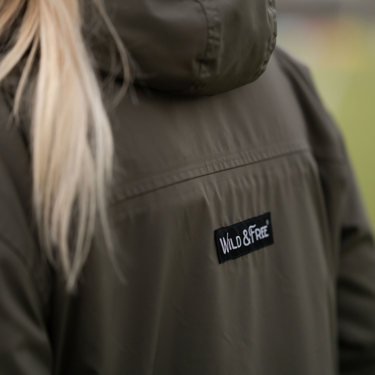 Raincoat and Changing Robe in One - Black Edition Olive Green