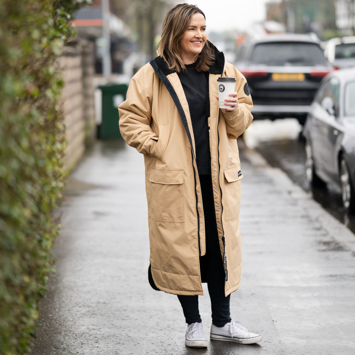 Raincoat and Changing Robe in One - The Cobe Black Edition Camel