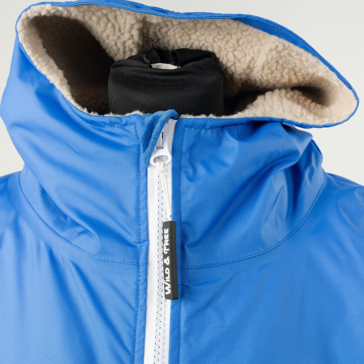 Small Brilliant Blue Adult Cobe