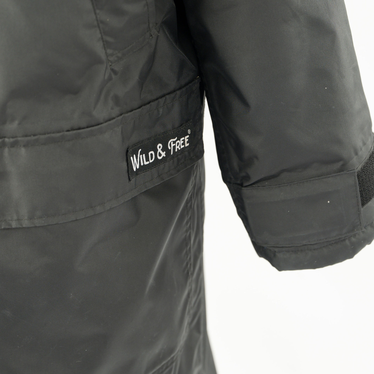 Photoshoot and Preloved Sample - Small Black Black Edition Cobe