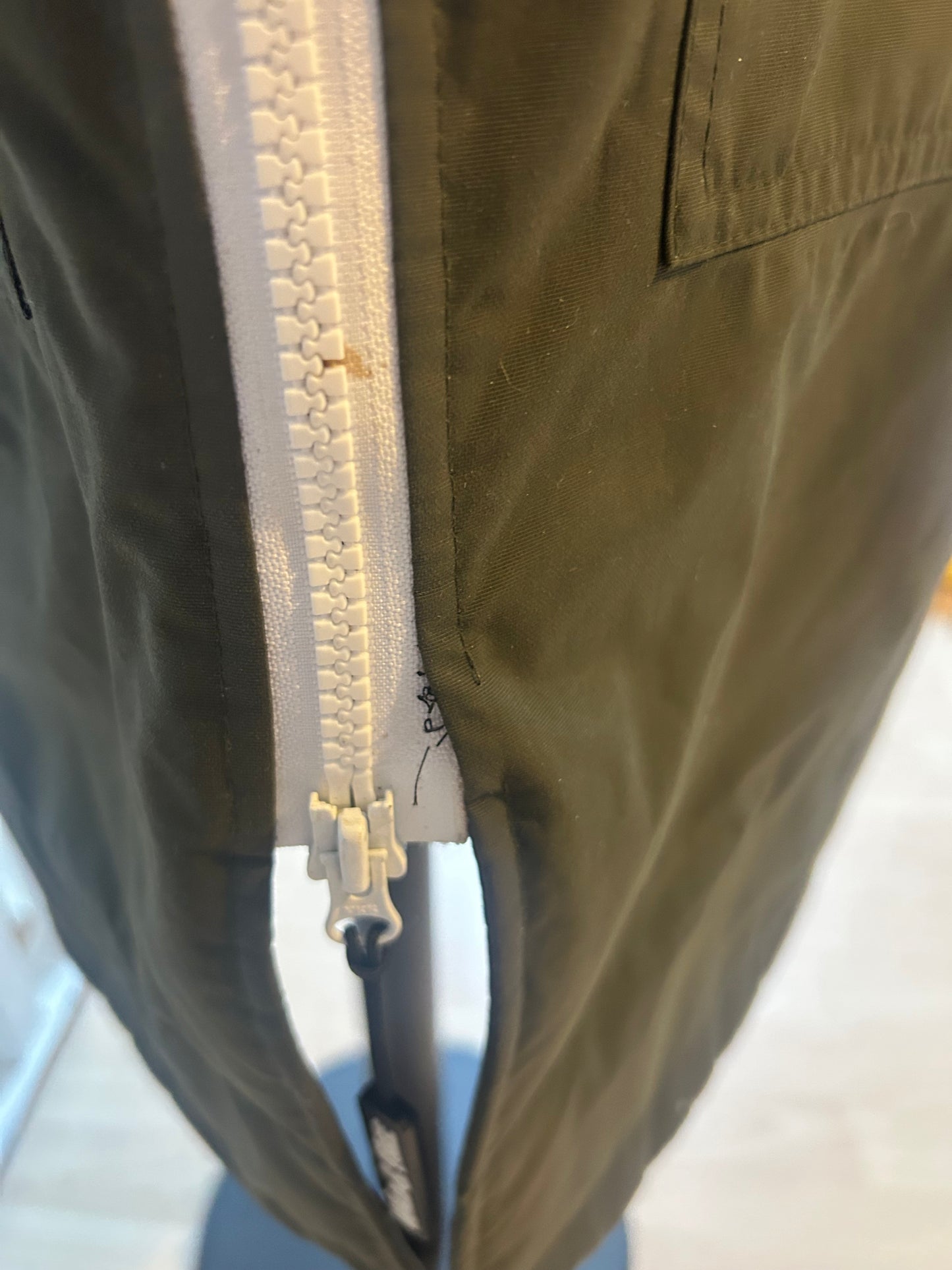 Perfectly Imperfect - Preloved XS Classic Greeen Cobe