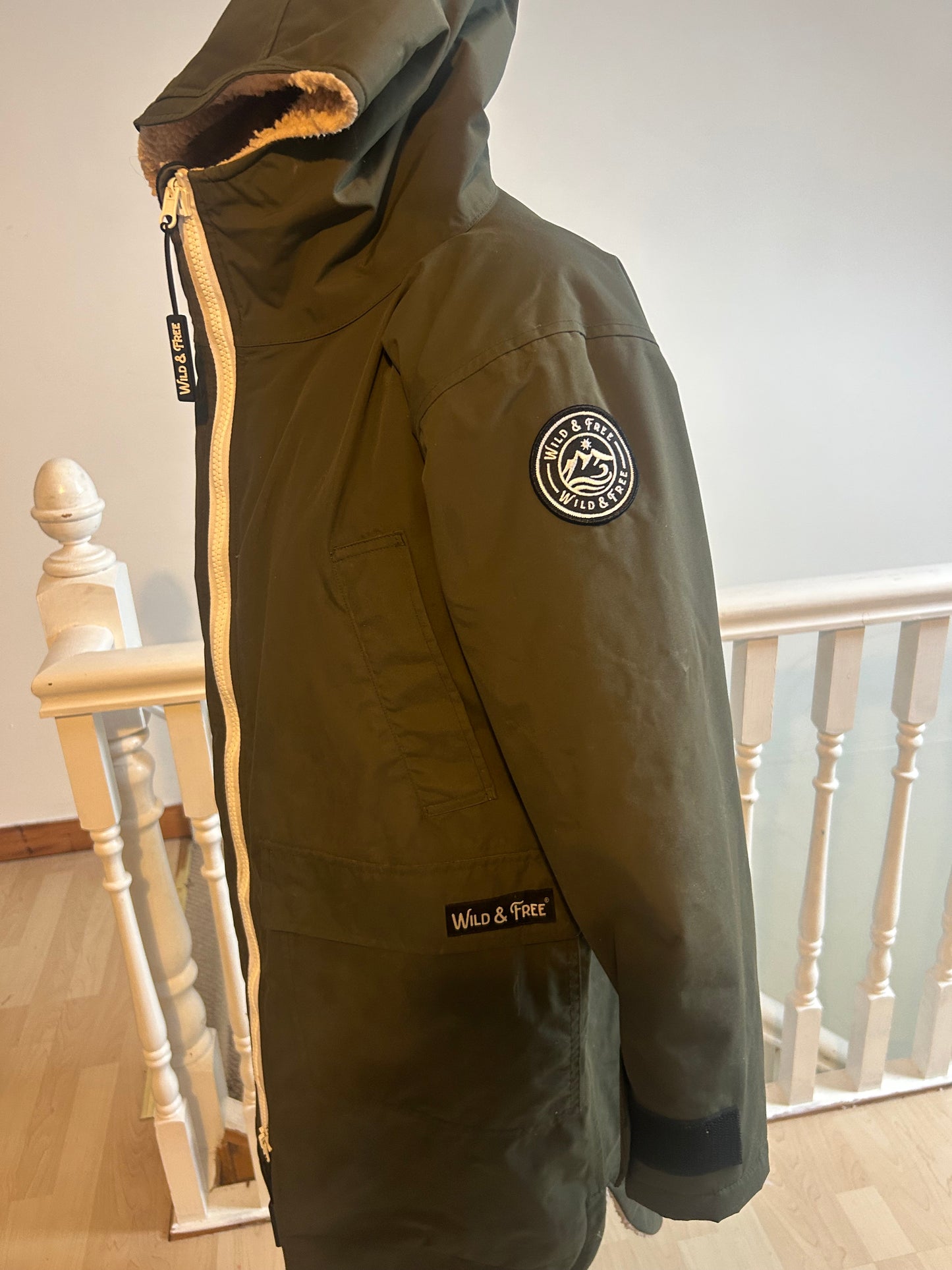 Perfectly Imperfect - Preloved XS Classic Greeen Cobe