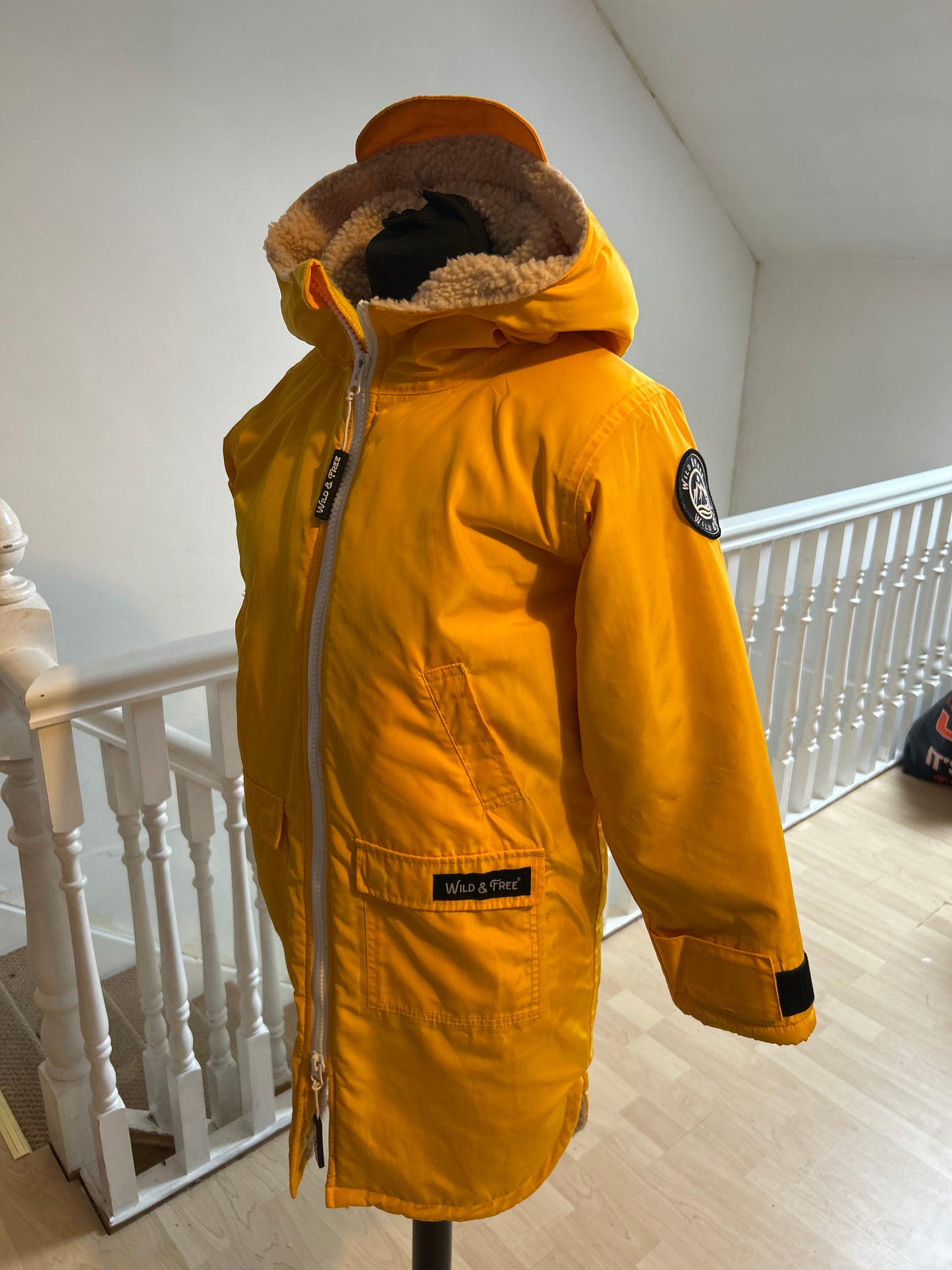 Yellow Kids Cobe early edition